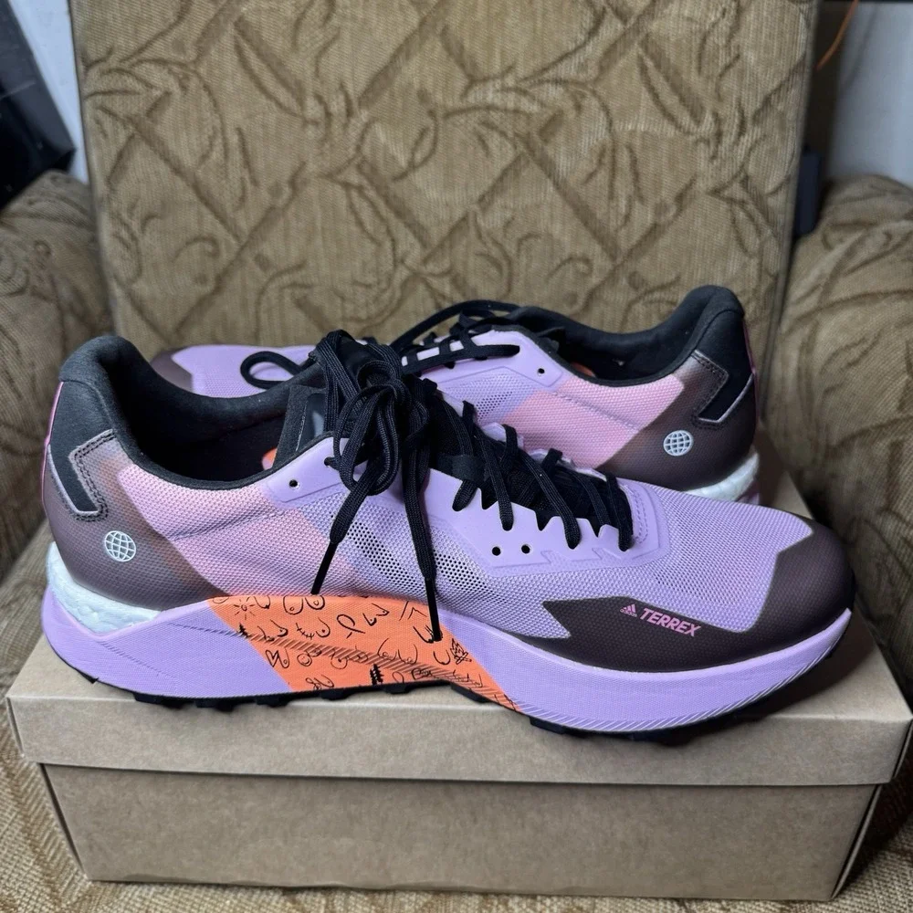 Size‎ 12.5 - Adidas Terrex Agravic Ultra Trail Breast Cancer Awareness